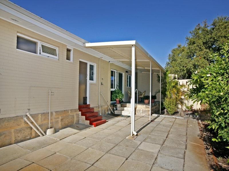 126 Drake Street, Embleton WA 6062