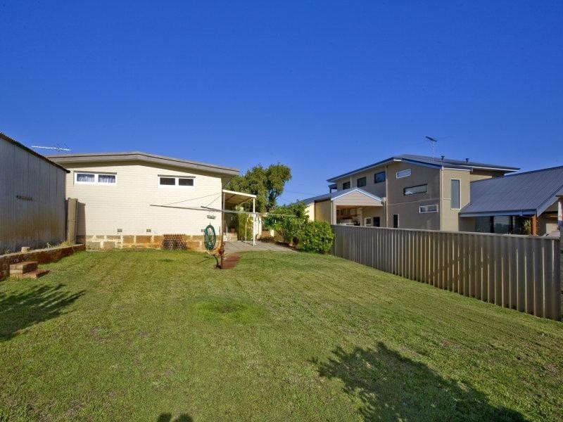 126 Drake Street, Embleton WA 6062