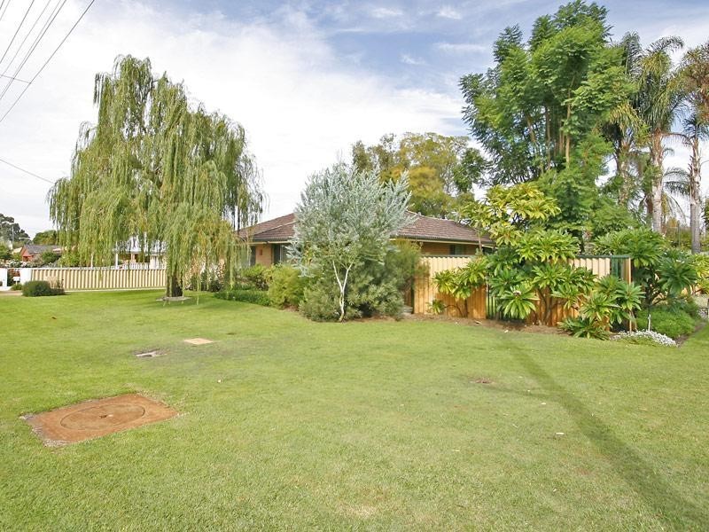 1 Ireland Way, Bassendean WA 6054