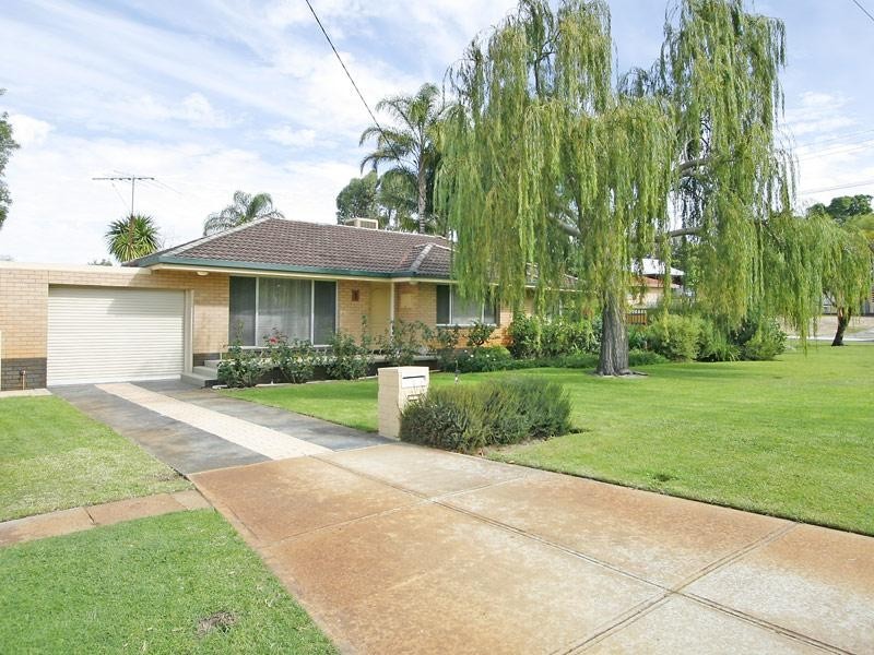 1 Ireland Way, Bassendean WA 6054