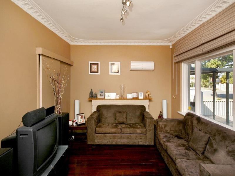 320 The Strand, Dianella WA 6059