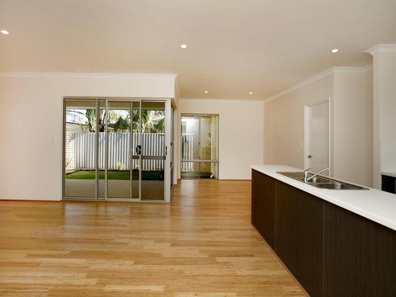 4b O’Mara Place, Belmont WA 6104