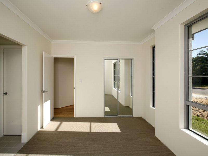 4b O’Mara Place, Belmont WA 6104