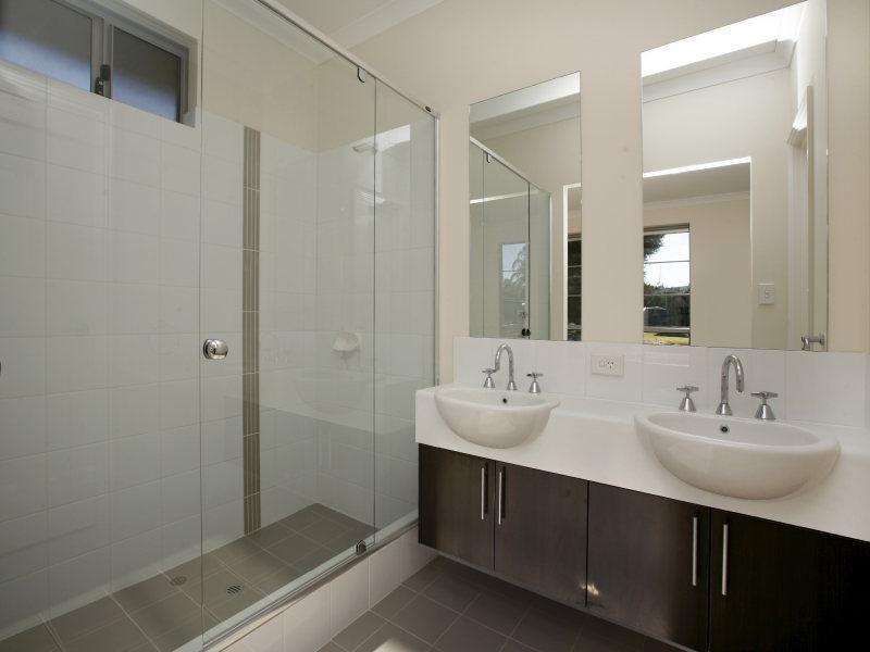 4b O’Mara Place, Belmont WA 6104