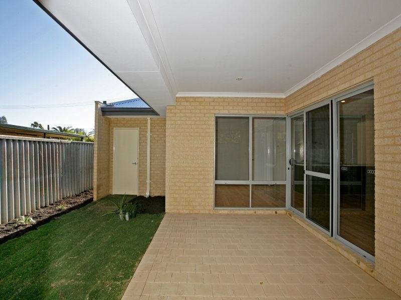 4b O’Mara Place, Belmont WA 6104