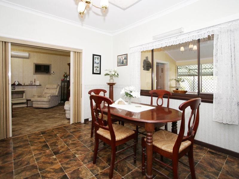 50 Fourth Avenue, Bassendean WA 6054