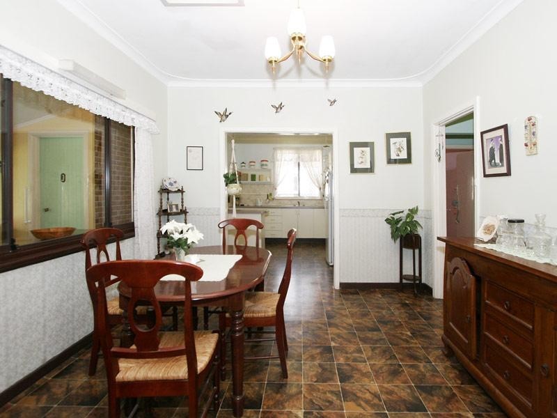 50 Fourth Avenue, Bassendean WA 6054