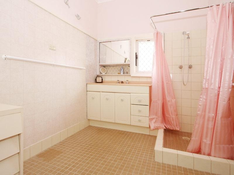 50 Fourth Avenue, Bassendean WA 6054