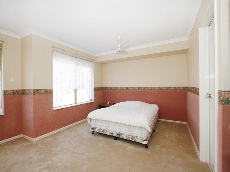 52 Nottingham Gardens, Ballajura WA 6066