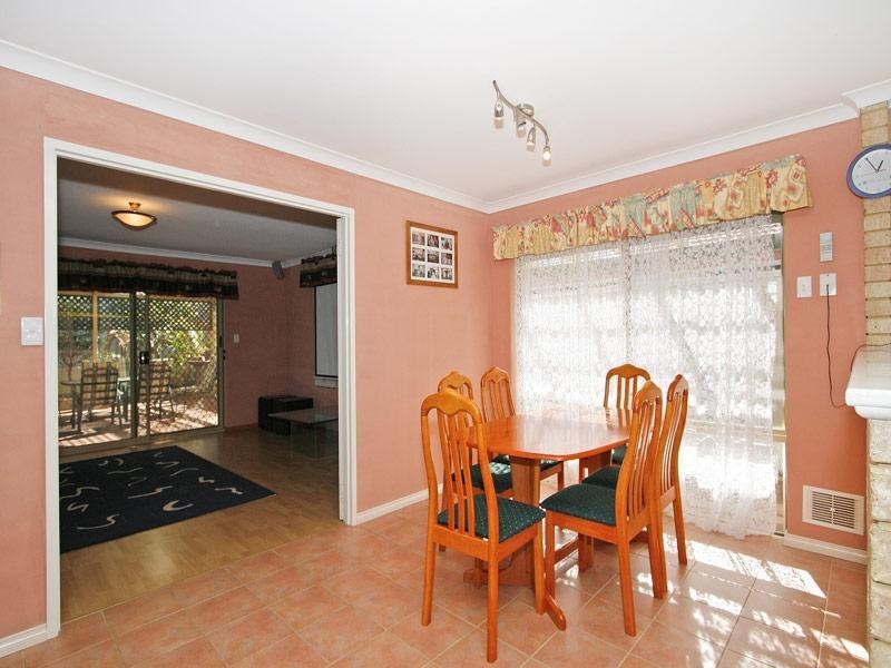 52 Nottingham Gardens, Ballajura WA 6066