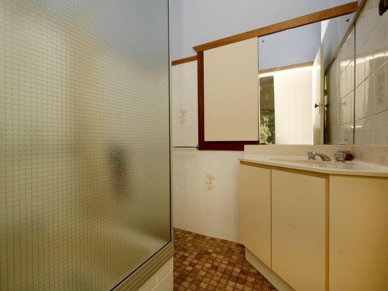 21 Avenell Road, Bayswater WA 6053