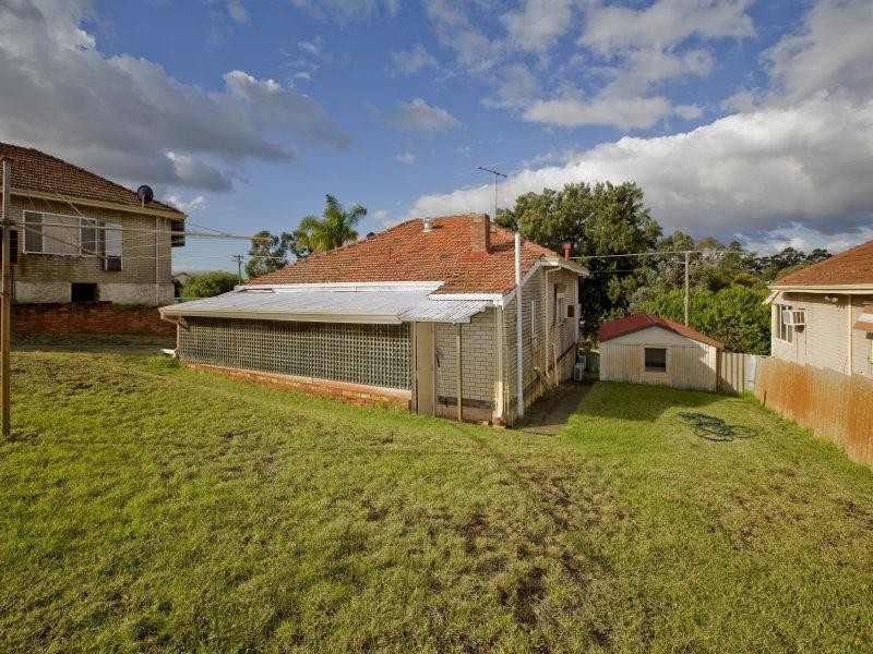 21 Avenell Road, Bayswater WA 6053