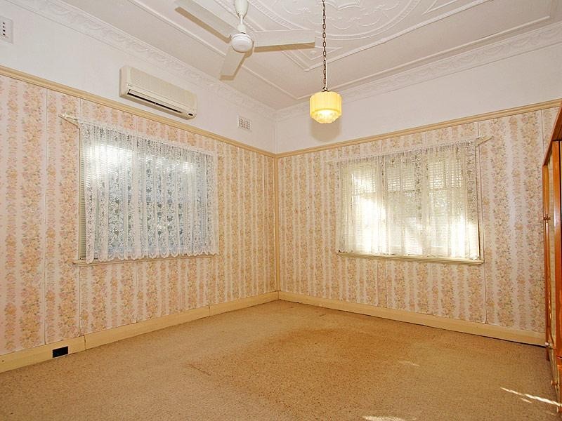 13 River Street, Bassendean WA 6054