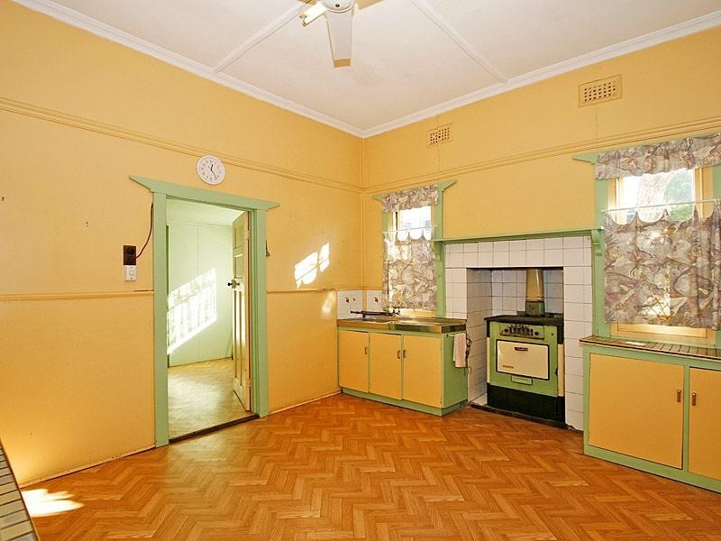 13 River Street, Bassendean WA 6054