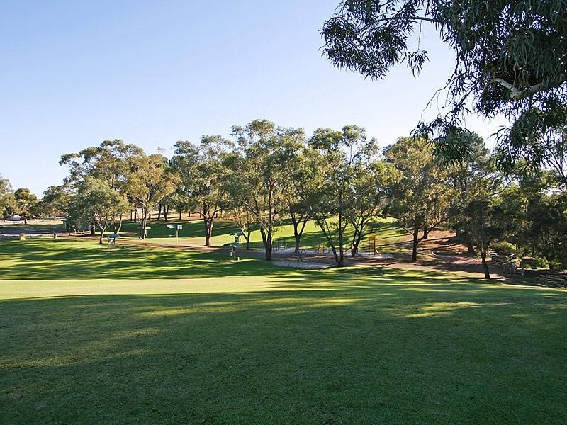 13 River Street, Bassendean WA 6054