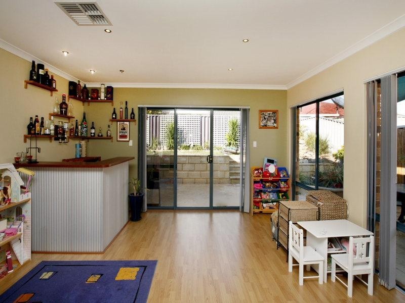 8 Stylis Place, Beechboro WA 6063