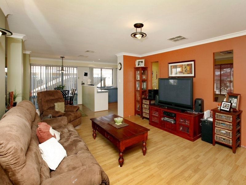 8 Stylis Place, Beechboro WA 6063