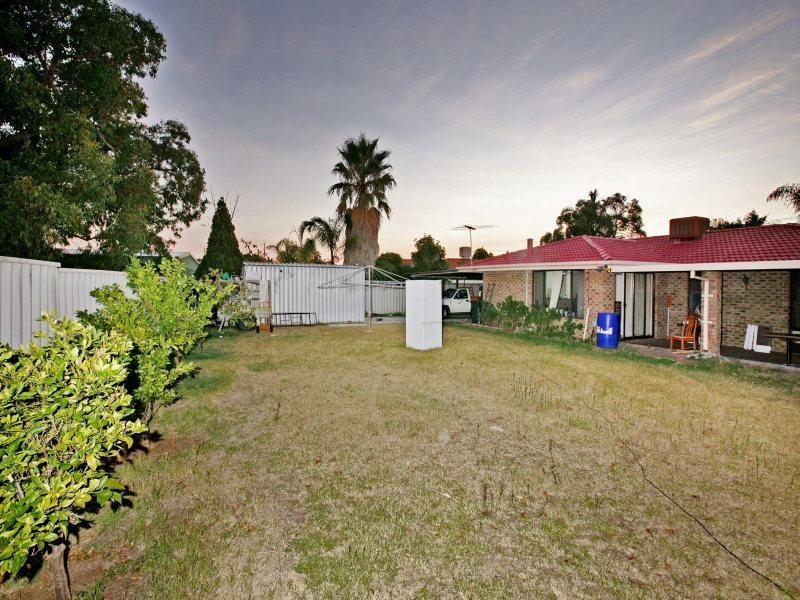 4 Wills Court, Mirrabooka WA 6061