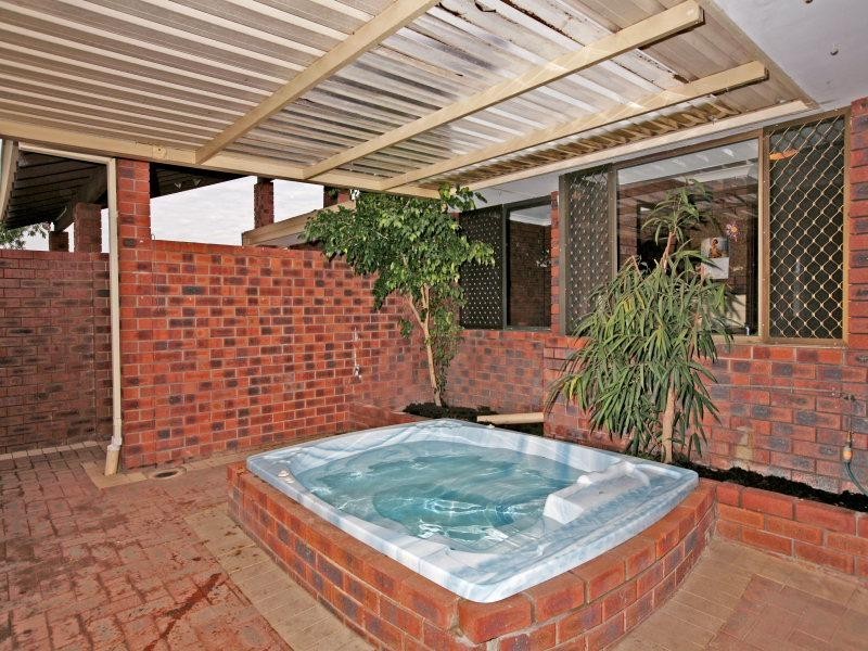 22 Penguin Close, Heathridge WA 6027