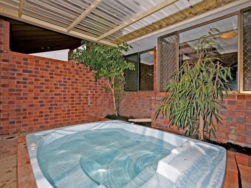 22 Penguin Close, Heathridge WA 6027