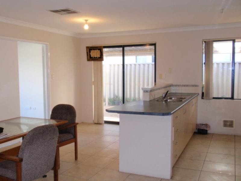 37 Albatross Loop, Beechboro WA 6063