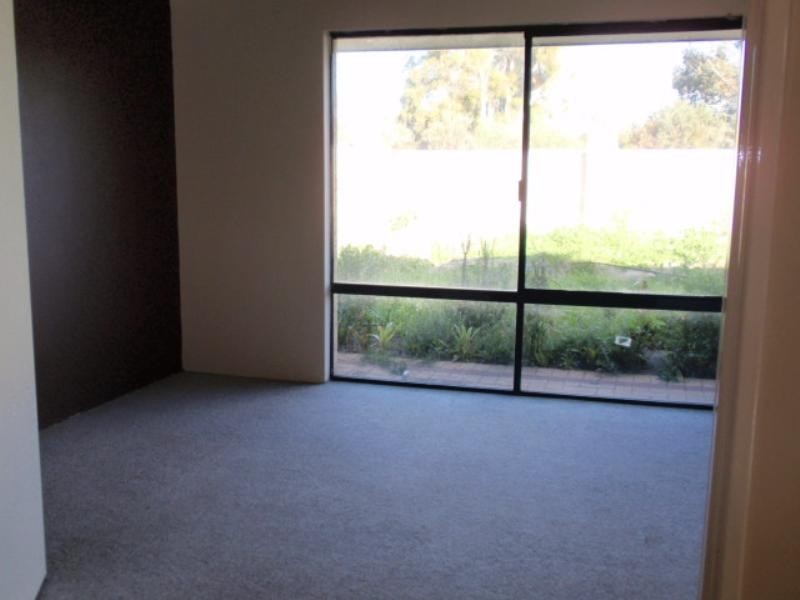 37 Albatross Loop, Beechboro WA 6063