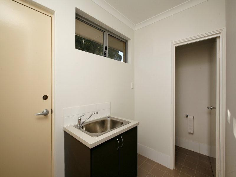 27 Paulett Way, Belmont WA 6104