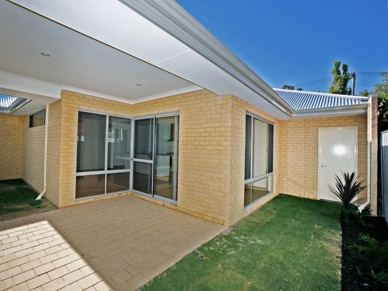 27 Paulett Way, Belmont WA 6104