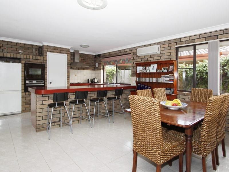 39 Maranon Crescent, Beechboro WA 6063