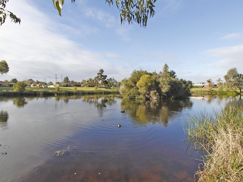 39 Maranon Crescent, Beechboro WA 6063