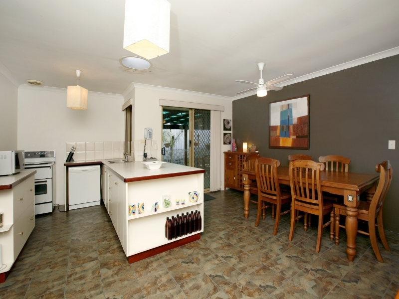 17 Ribble Place, Beechboro WA 6063