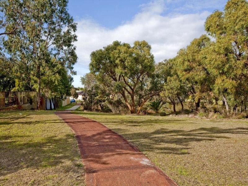 17 Ribble Place, Beechboro WA 6063