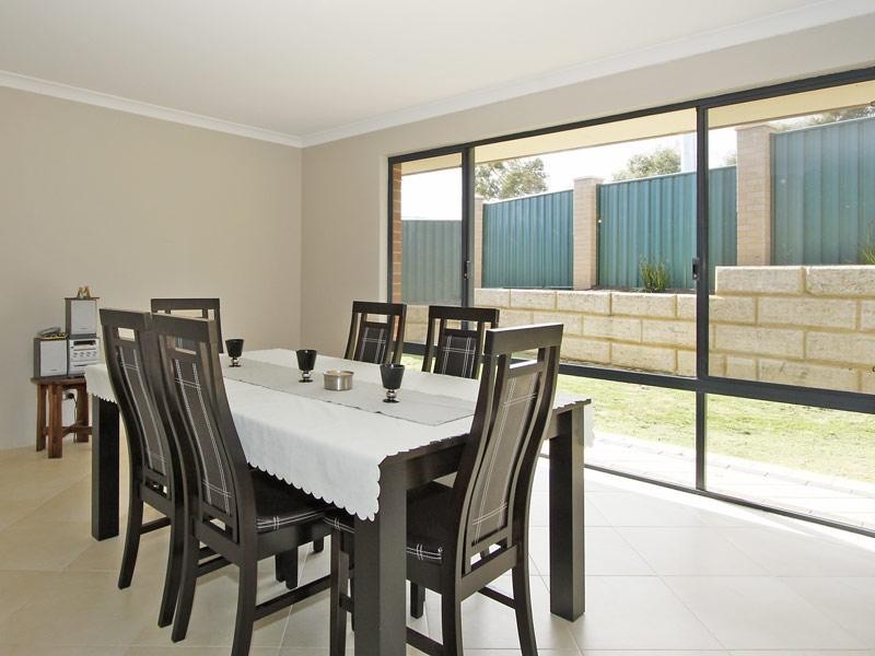 22 Calytrix Crescent, Success WA 6164