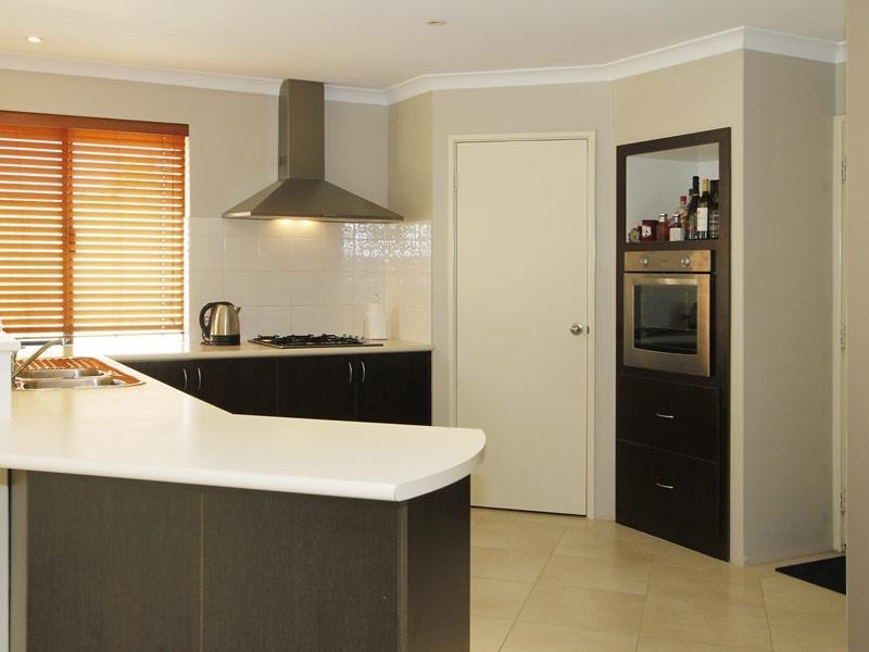 22 Calytrix Crescent, Success WA 6164