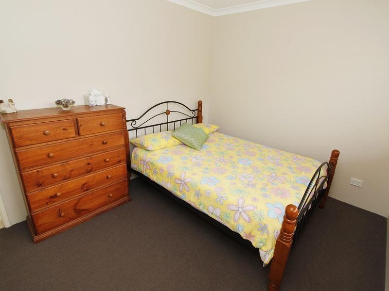 22 Calytrix Crescent, Success WA 6164