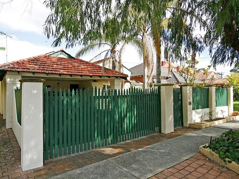 14 Wood Street, Inglewood WA 6052