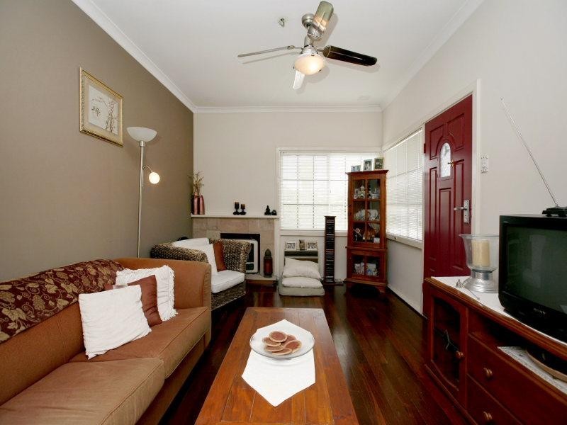 19 Bromley Street, Embleton WA 6062