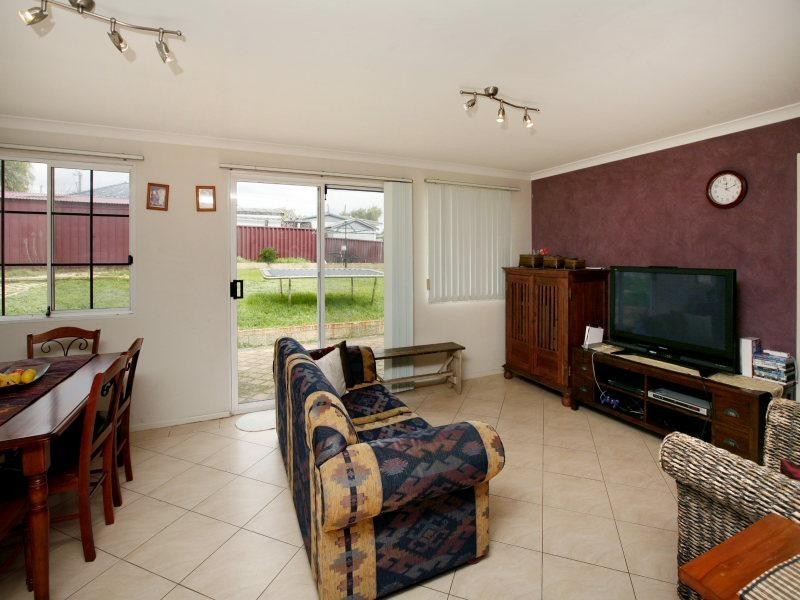 19 Bromley Street, Embleton WA 6062