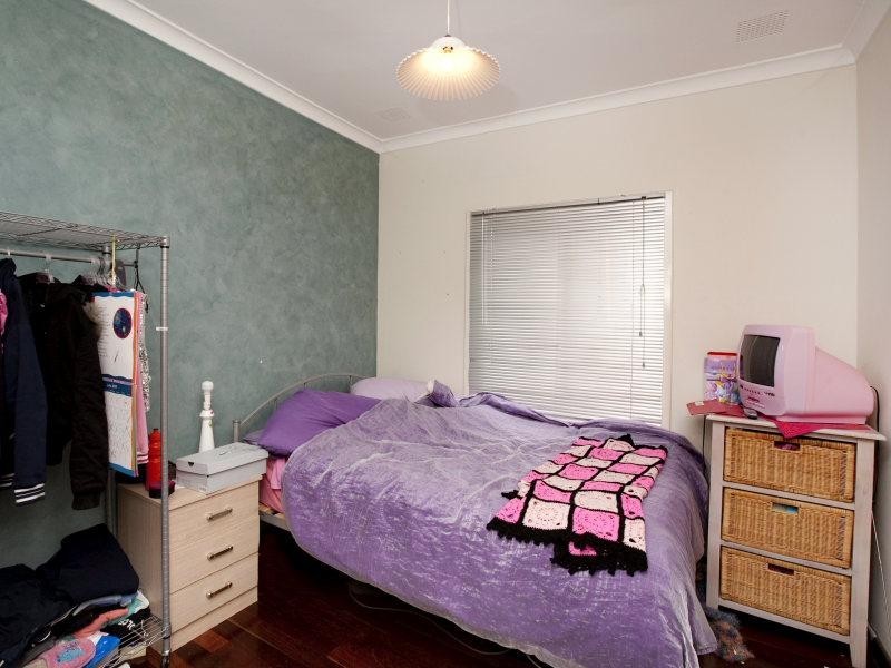 19 Bromley Street, Embleton WA 6062