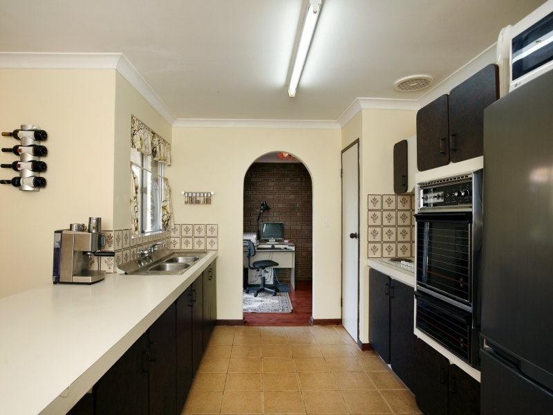 2 Glover Street, Dianella WA 6059