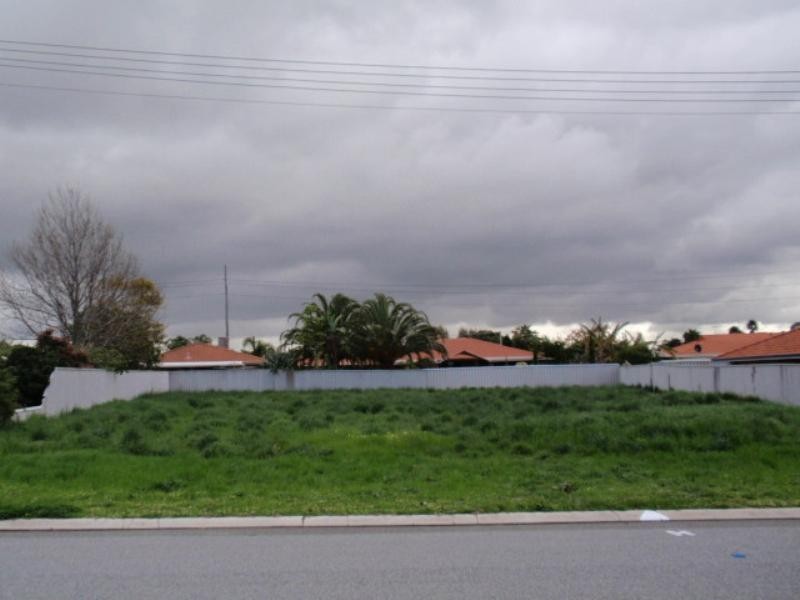 4 Homestead Way, Beechboro WA 6063