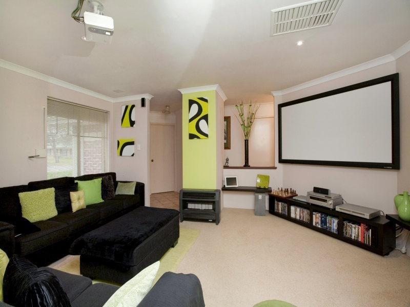 1 Creswick Cross, Kiara WA 6054