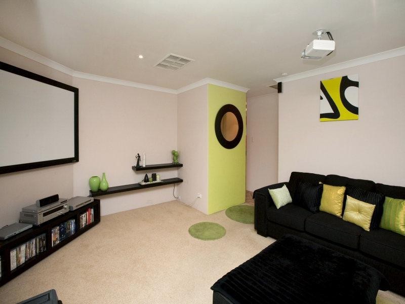 1 Creswick Cross, Kiara WA 6054