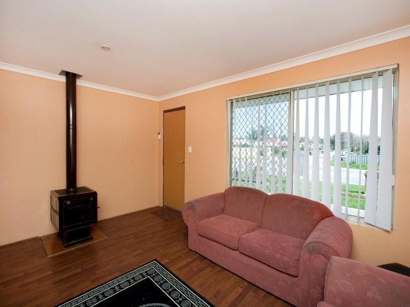 42 Oliphant Street, Kenwick WA 6107