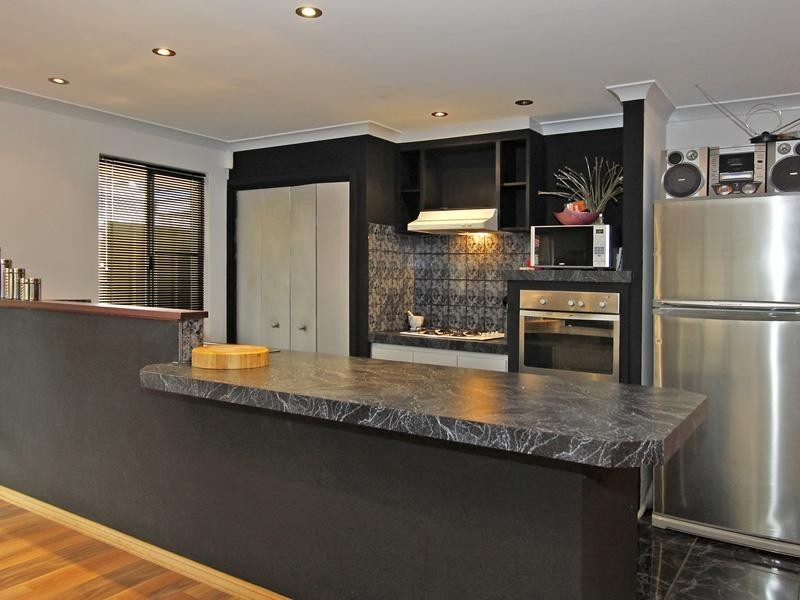 6 Mattner Square, Lockridge WA 6054