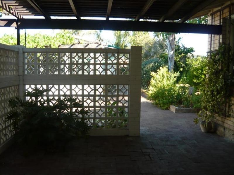 62 Chelsea Court, Dianella WA 6059