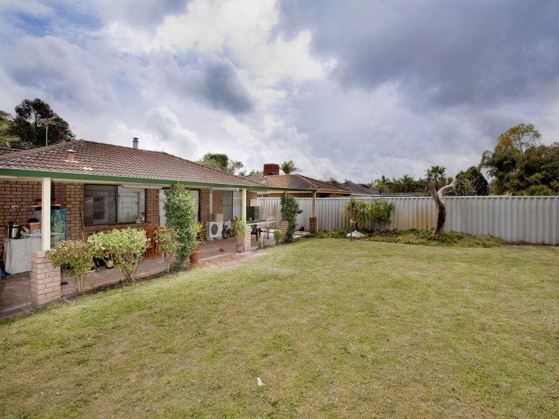 8 Salween Place, Beechboro WA 6063
