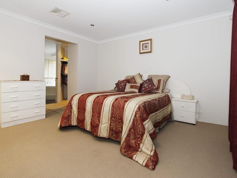 3 Wintergreene Drive, Beechboro WA 6063
