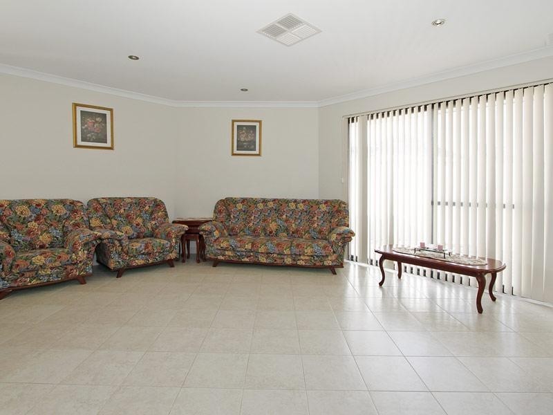 3 Wintergreene Drive, Beechboro WA 6063