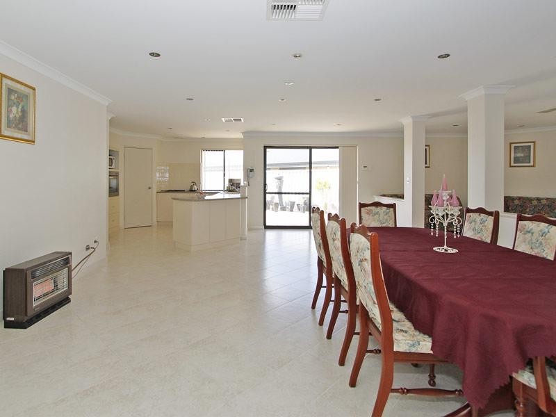 3 Wintergreene Drive, Beechboro WA 6063